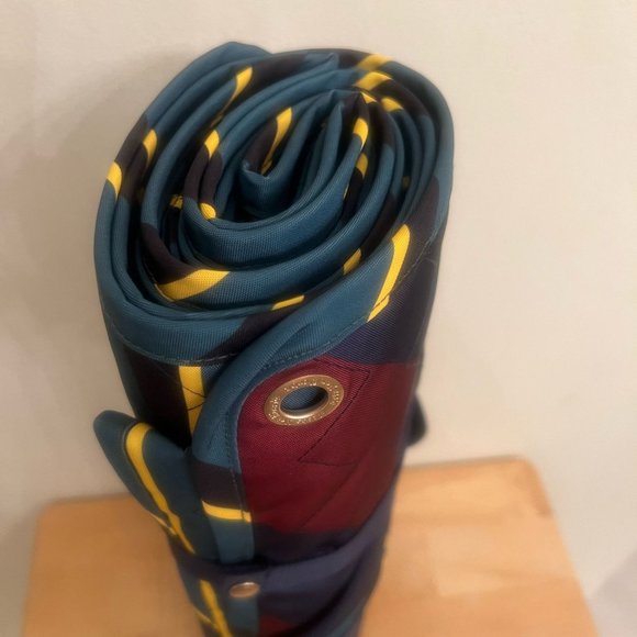 New Rowing Blazers Triple Stripe Water Repellant Outdoor Blanket x Target 72x72 - Picture 5 of 9